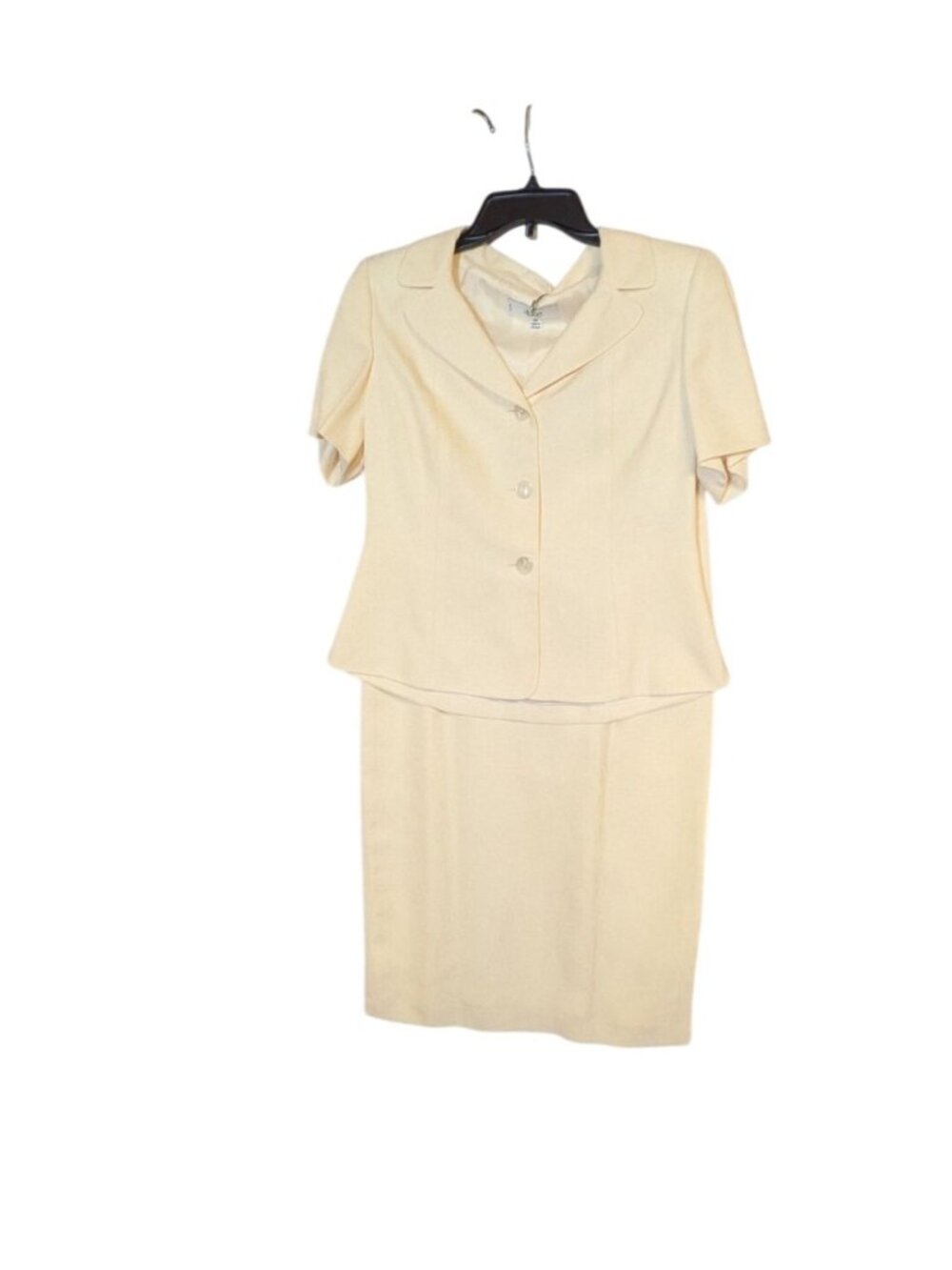 Le Suit Essentials Beige 2-Piece Skirt Suit Petite 10P/8 Short Sleeve